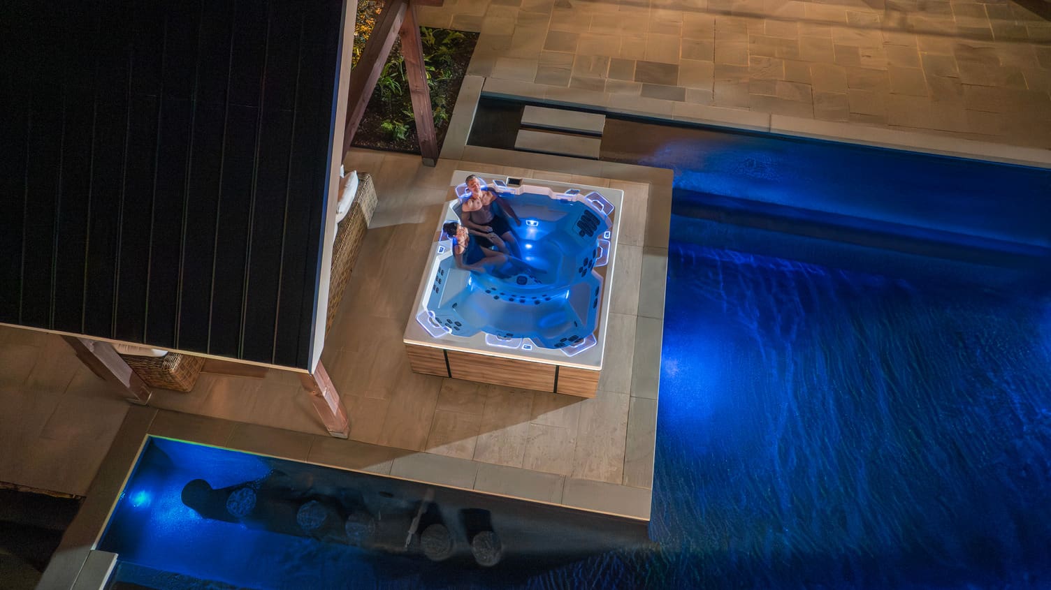 M Series Hot Tub